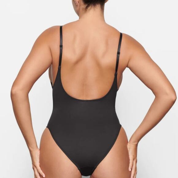 NEW SKIMS Black Onyx Recycled Swim Scoop Neck One Piece Swimsuit - Picture 3 of 11